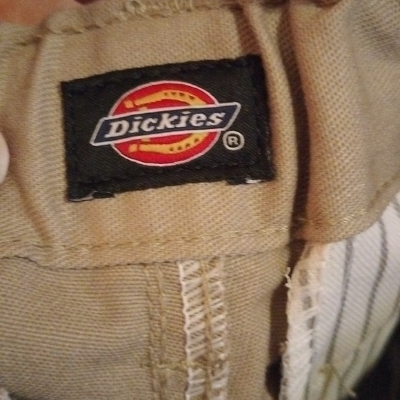 Kids size 5 uniform polos and pants - Picture 4 of 10